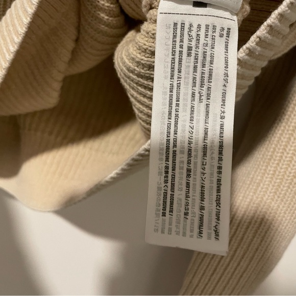 Yellow A&F Knit Oversized Sweater - Picture 7 of 7